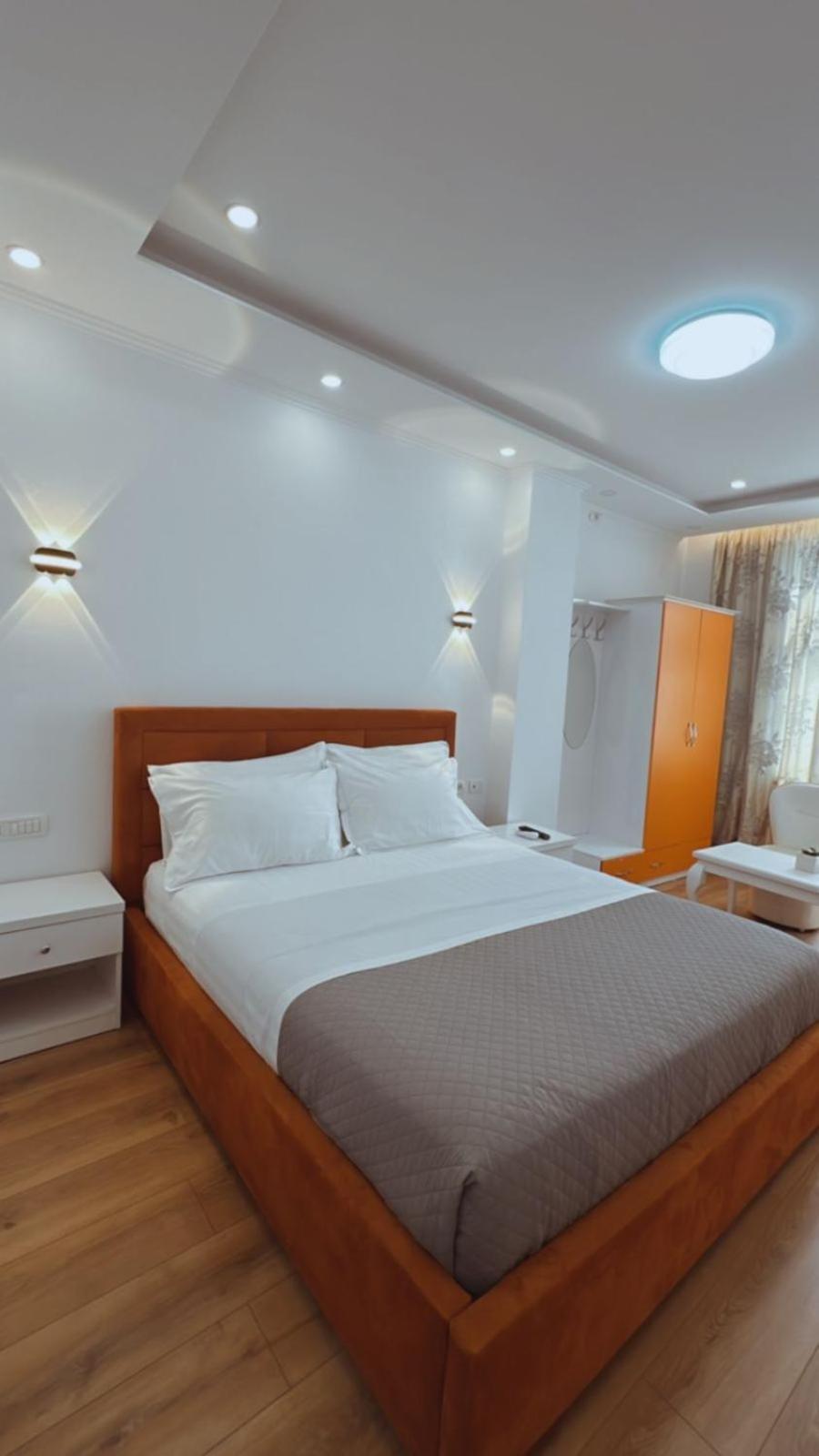 Hotel Arberia Тирана Экстерьер фото