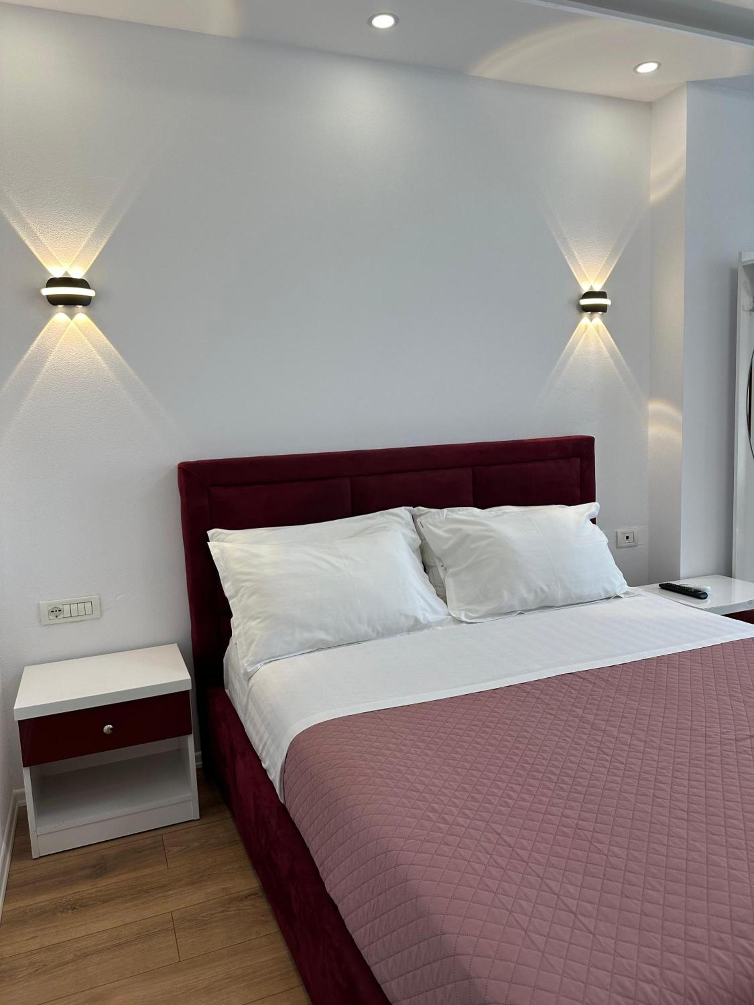 Hotel Arberia Тирана Экстерьер фото