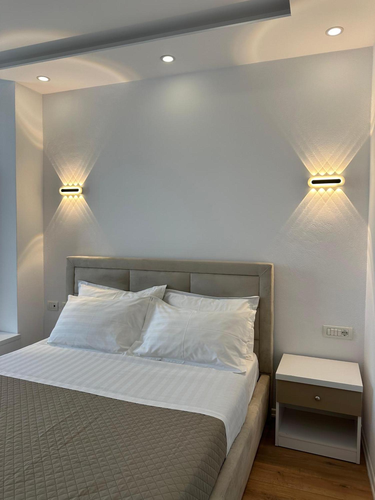 Hotel Arberia Тирана Экстерьер фото