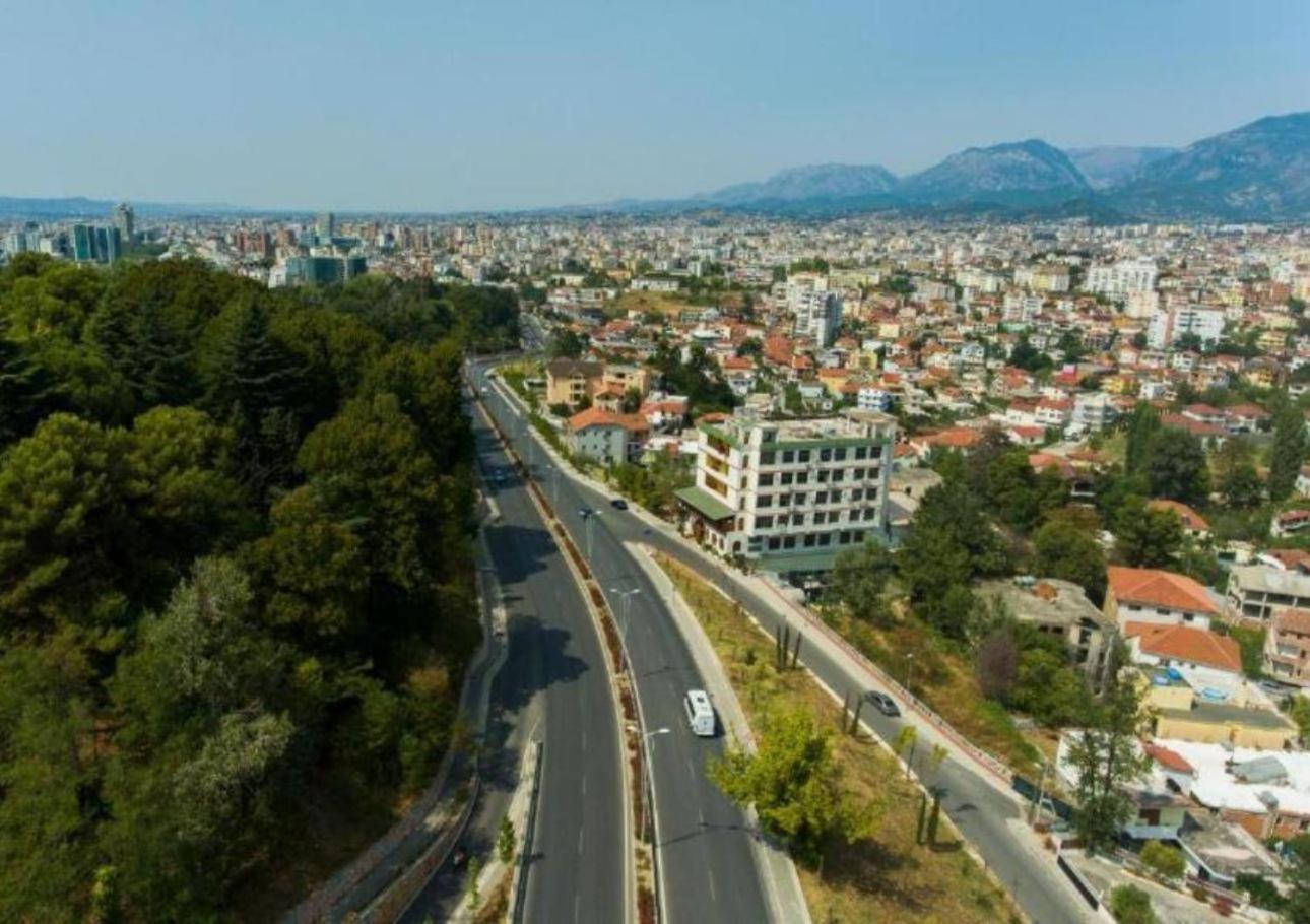 Hotel Arberia Тирана Экстерьер фото