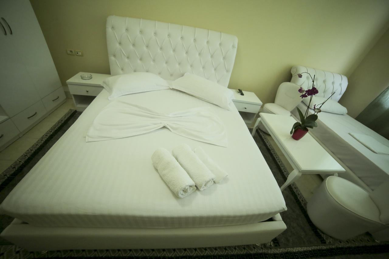 Hotel Arberia Тирана Экстерьер фото