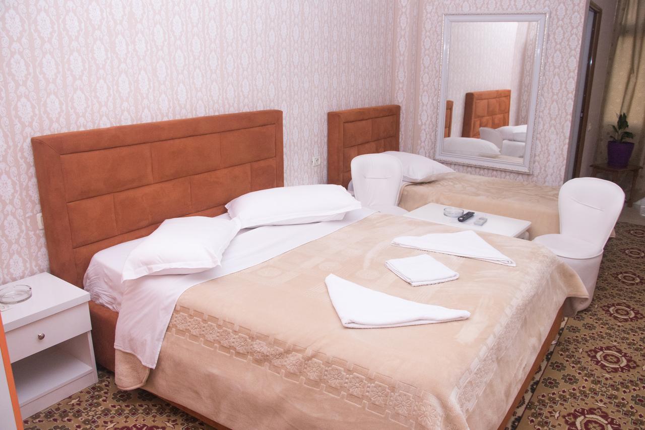 Hotel Arberia Тирана Экстерьер фото